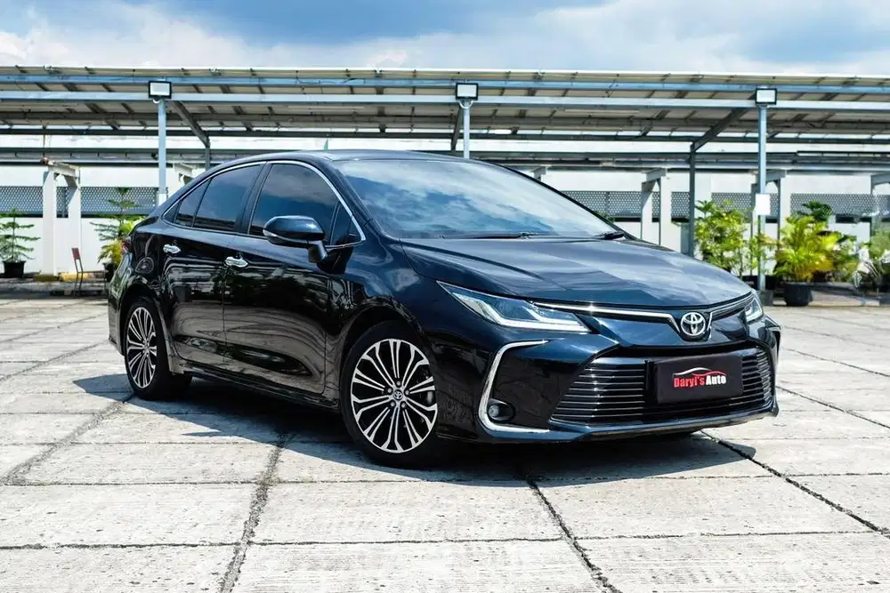 2023 TOYOTA COROLLA ALTIS 1.8 V AT BENSIN