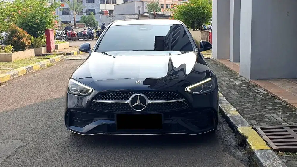 Mercedes Benz Mercy C300 AMG Line W206 Facelift 2024 NIK 2023 Like New