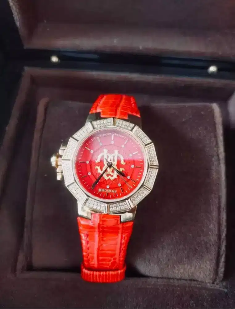 Jam tangan wanita Roberto Cavalli, pemakaian baru 2 kali,