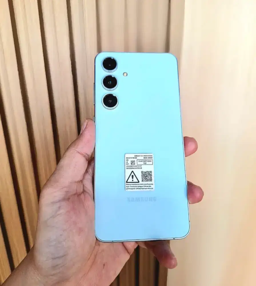 2nd : Sams S24 fe 8/256 5G