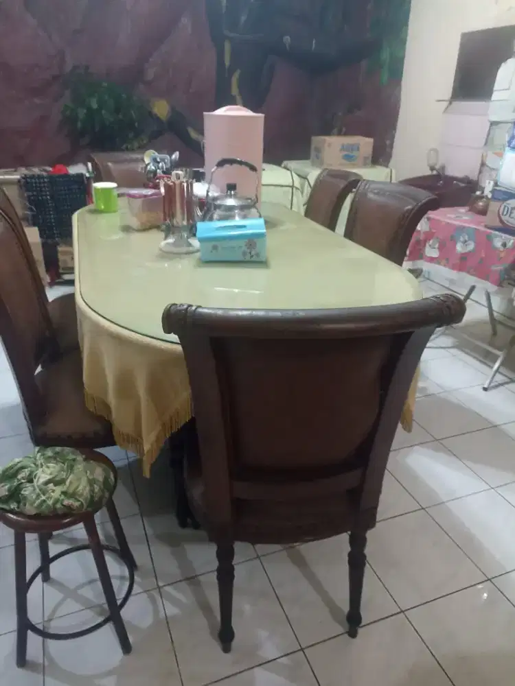 Meja makan 1 set bahan jati
