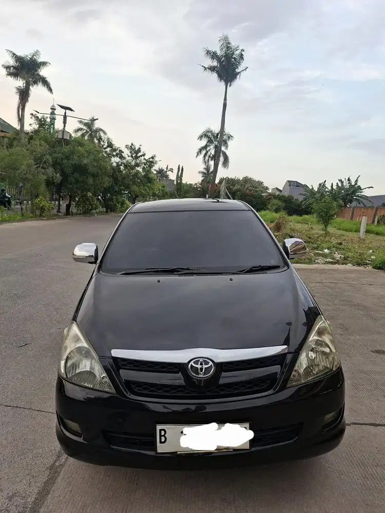Toyota Kijang Innova 2006 Bensin
