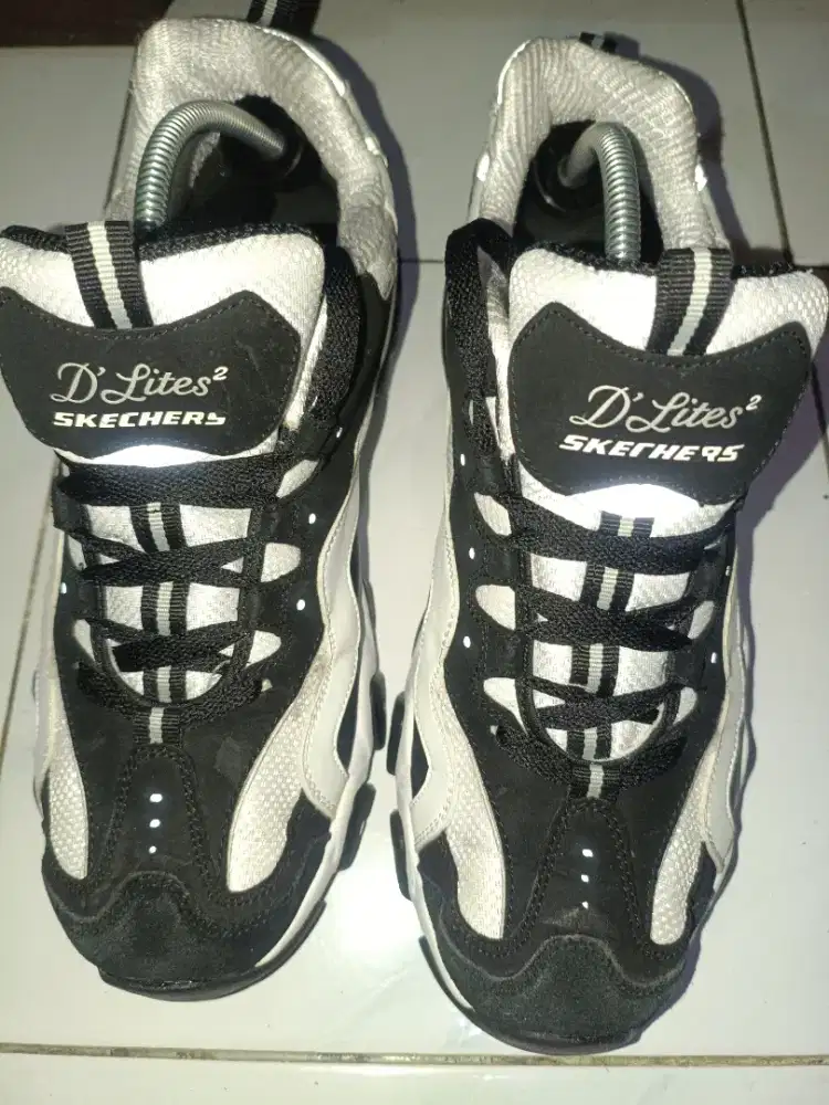 Sepatu Skechers d'lites pria dewasa size 42 insole 28cm