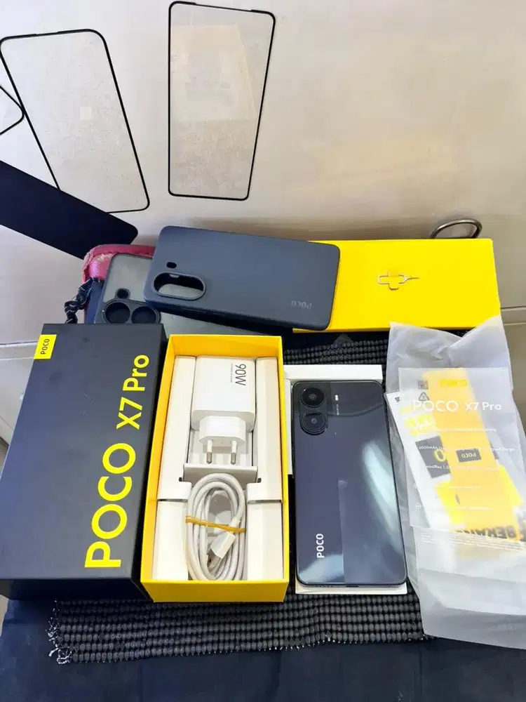 poco x7pro 12/512 (seken)