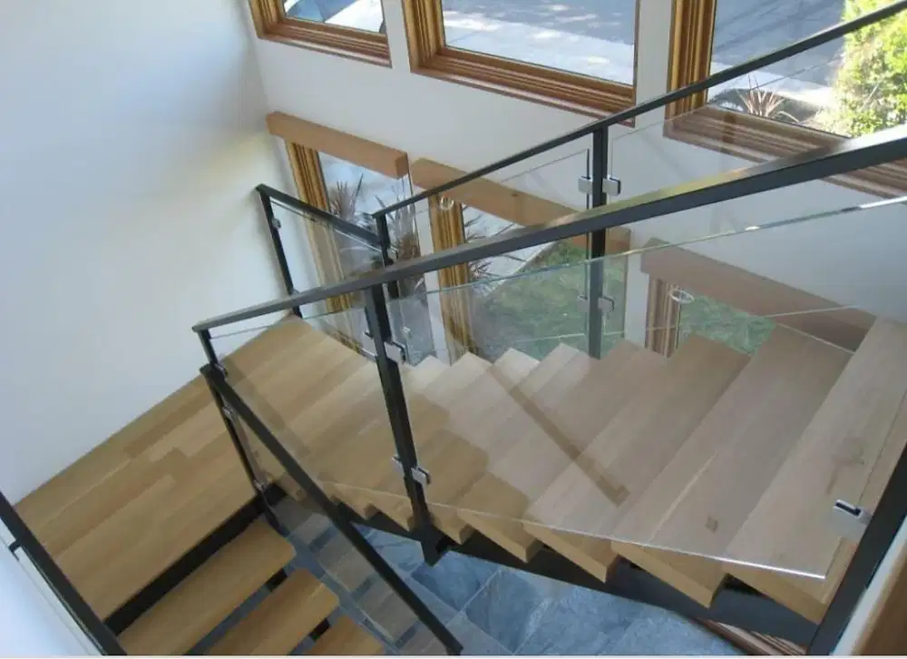 Reling satinles kaca