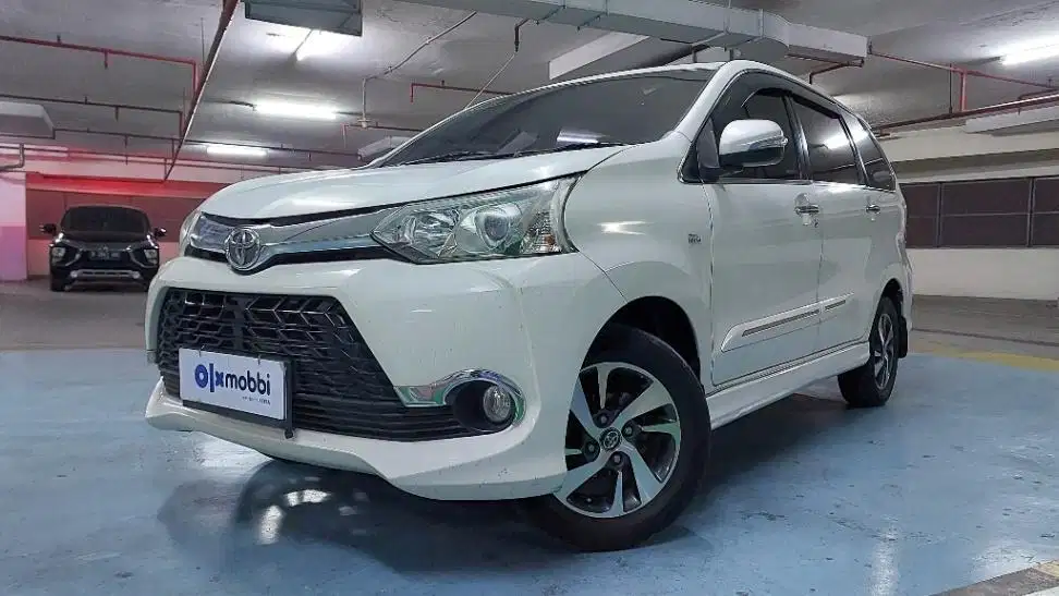 TDP 7,JT, Toyota Avanza 1.5 Veloz Bensin-AT Putih 2016