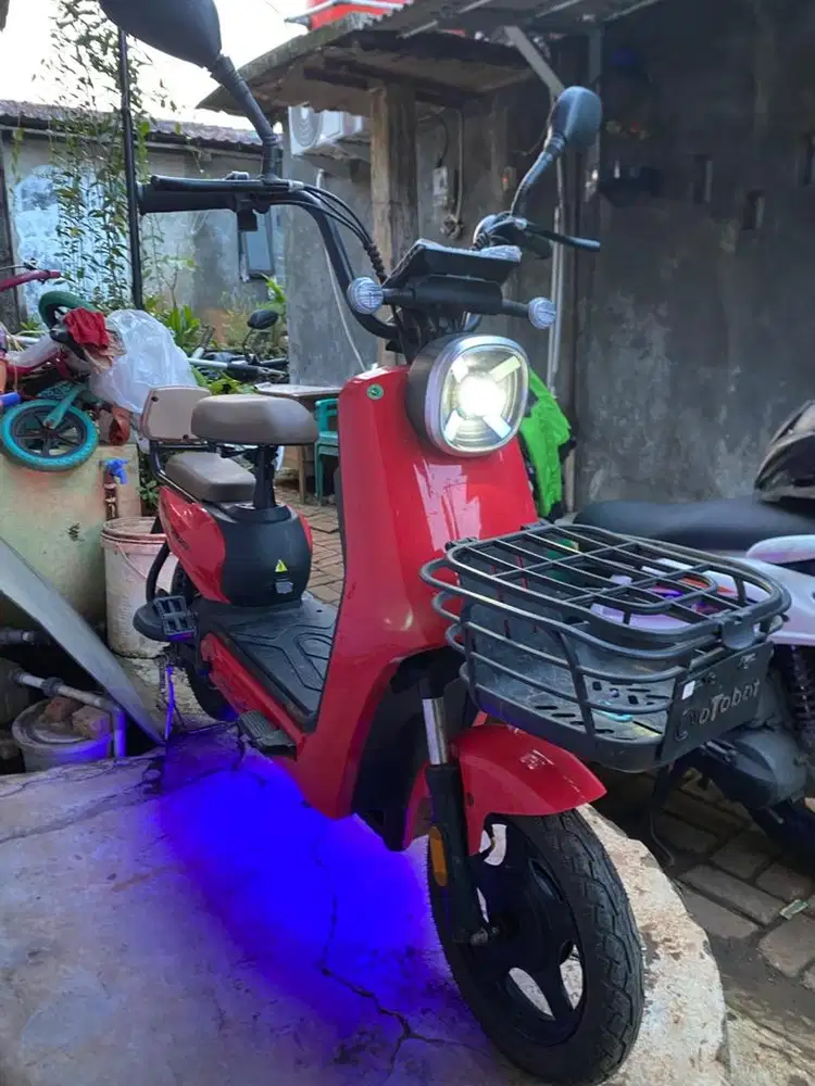 Sepeda listrik otobot