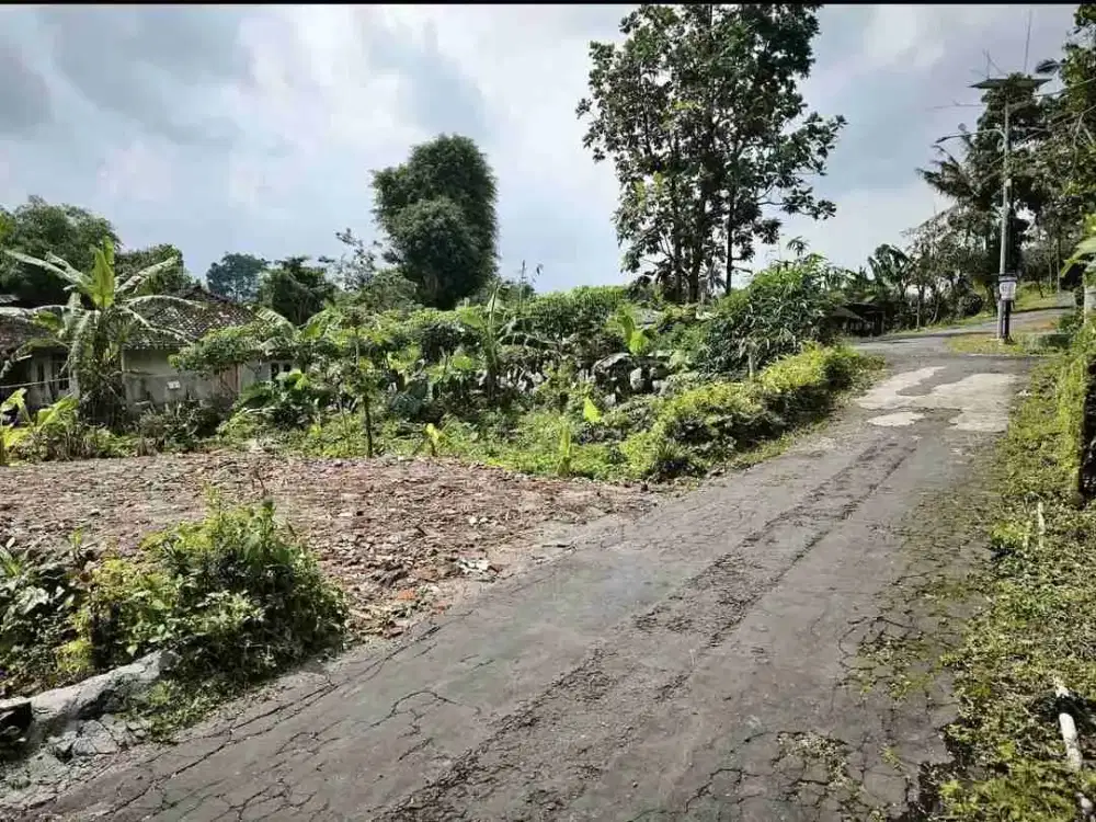 tanah murah dibarat pasar pakem jl Kaliurang km 16