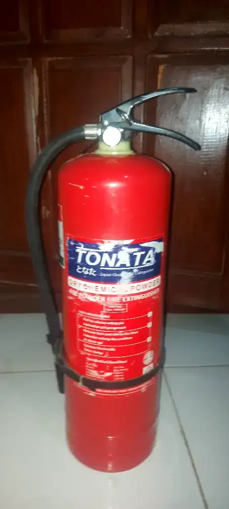 Apar merk tonaka 9 kg