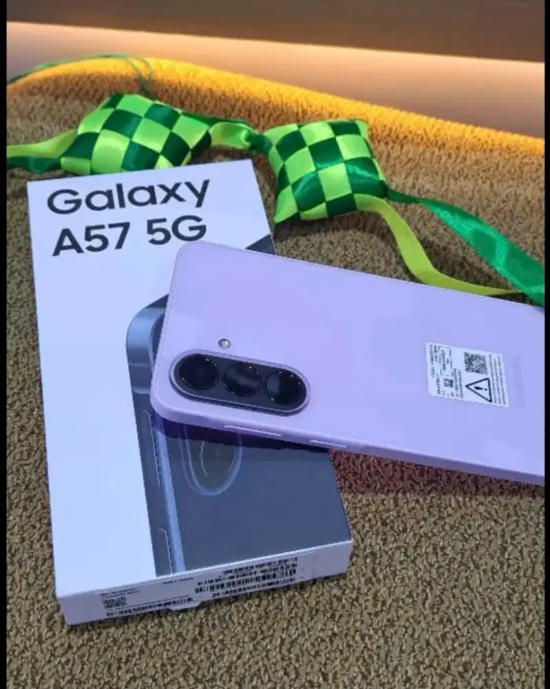 Samsung galaxy A57 8+8/256 gb free galaxy fit3