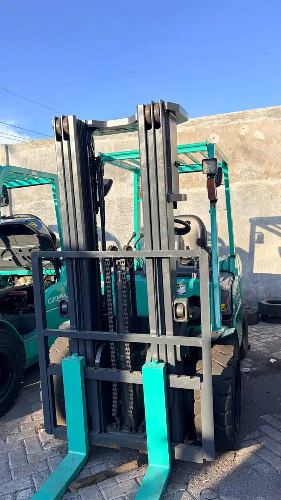 Mitsubishi Grendia 3 Ton Mast Trilift