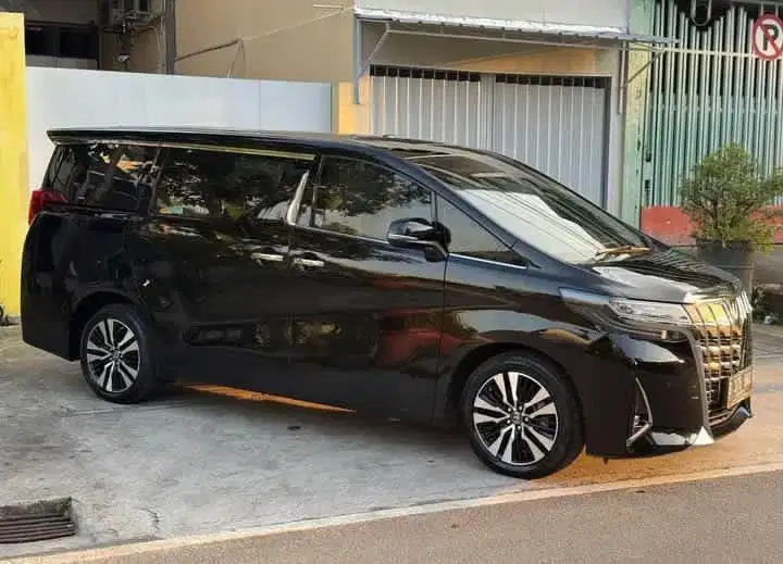 Toyota alphard G atpm 2022 harga cash termurah