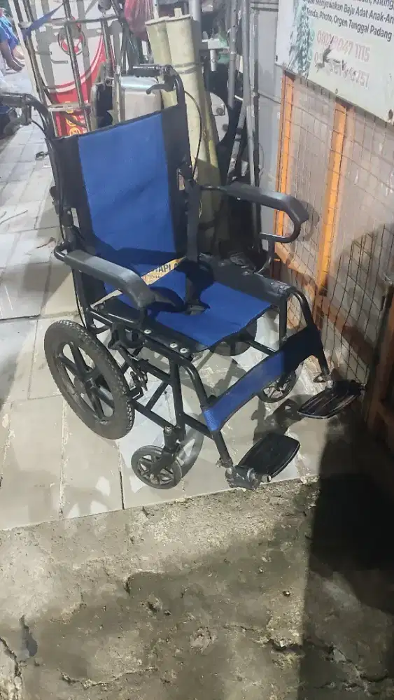 KURSI RODA TRAVELLING