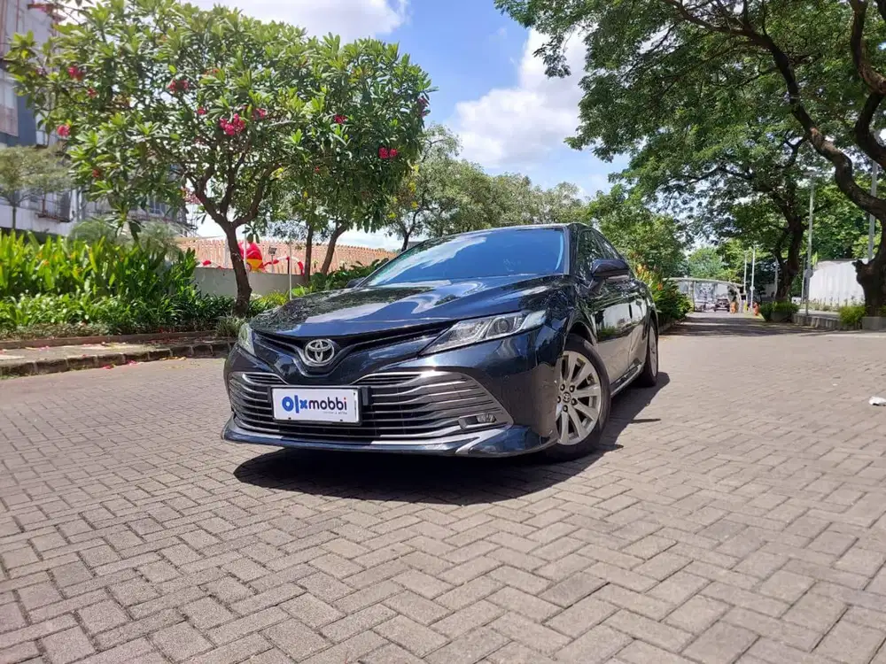 DP 1 JUTA Toyota Camry 2.5 V Bensin-AT 2019 Hitam CSAQB