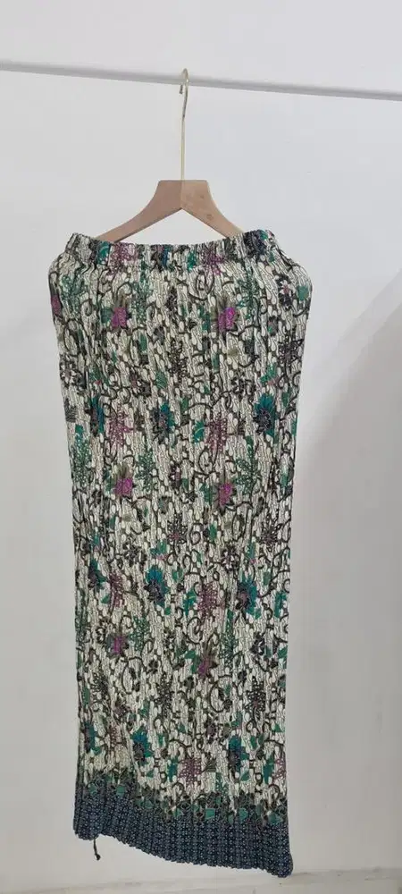 Rok plisket batik motif biru pink, bawahan kebaya, rok batik premium