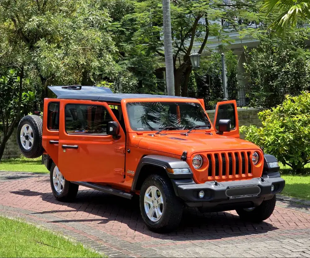 [ODO 15 RB] JEEP WRANGLER JL 4X4 BENSIN TURBO SPORT PMK 2021 ORANGE