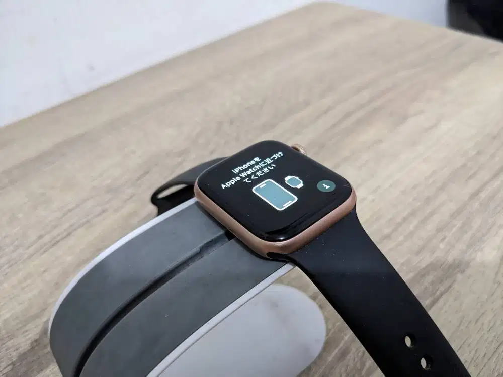 Jual Apple Watch Series 5 44mm Gold Cod Malang Kota