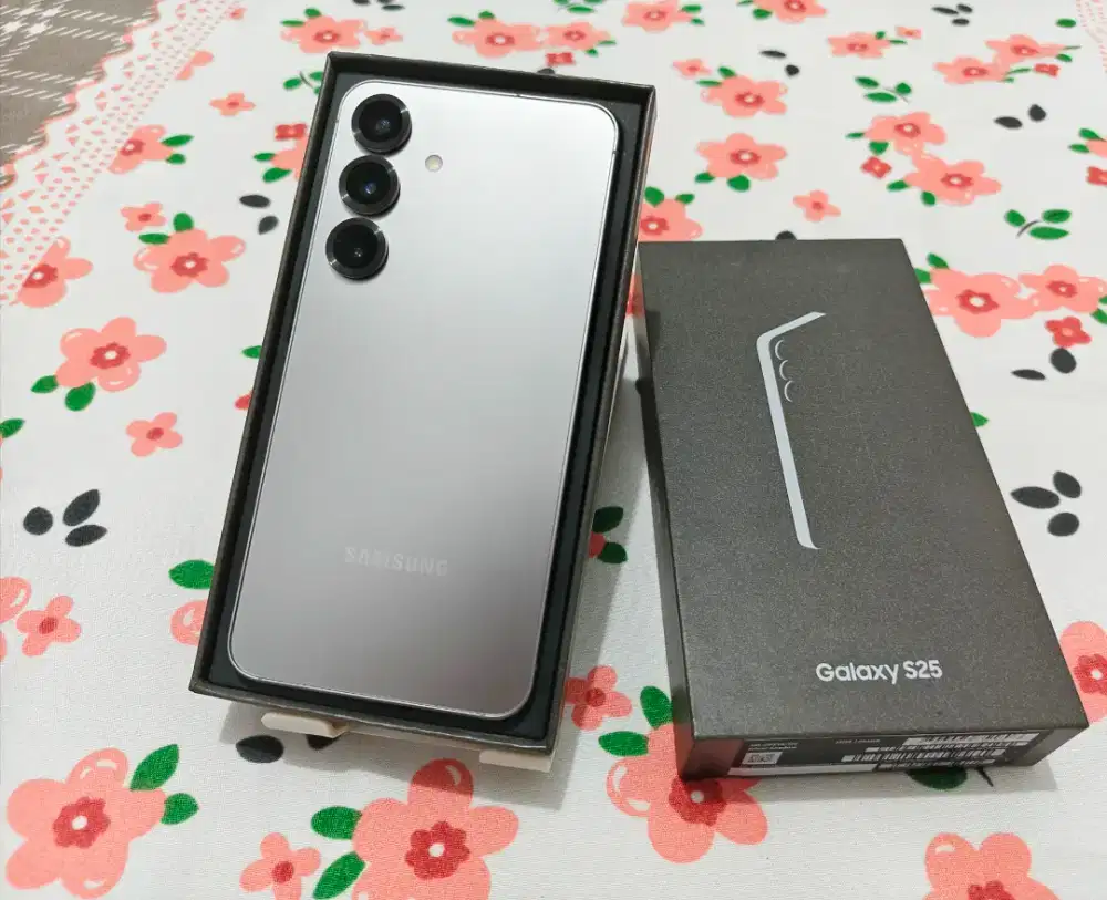 Samsung S25 basic 12/256 GB Fullset