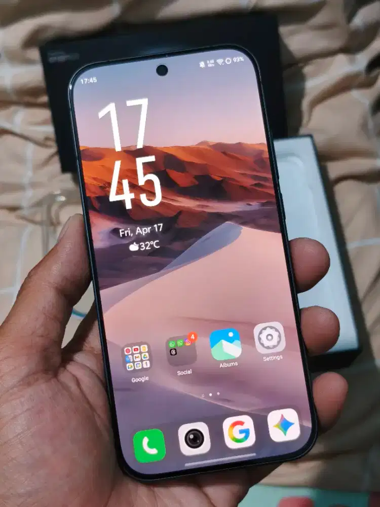 IQOO 15R Black 12/512GB like new