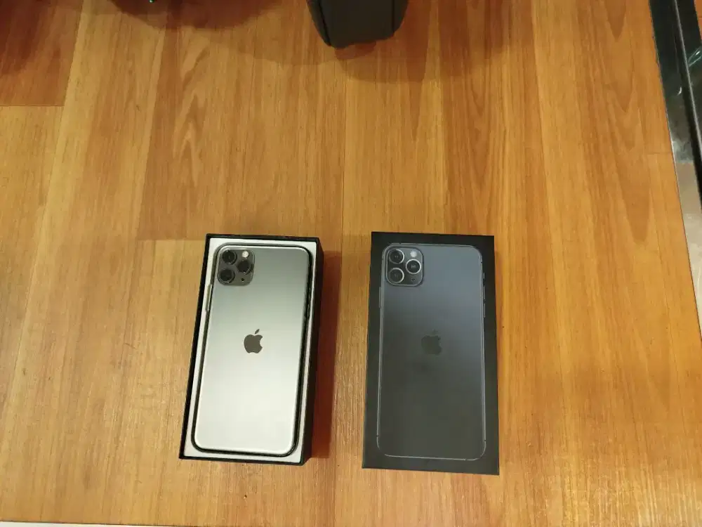 Iphone 11 pro max 512gb indah dan baru
