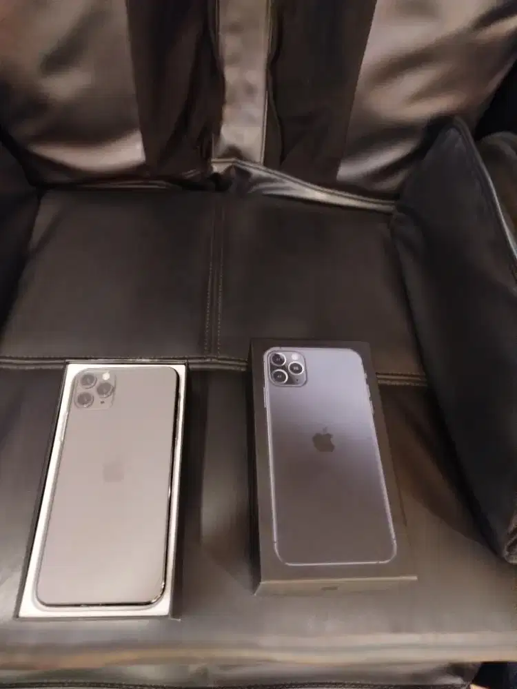 iPhone 11 pro max 512gb warna terang selamanya