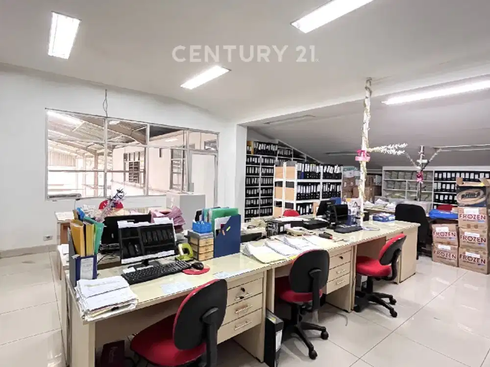 DIJUAL SHOWROOM SIAP PAKAI DI GANDARIA UTARA JAKARTA SELATAN