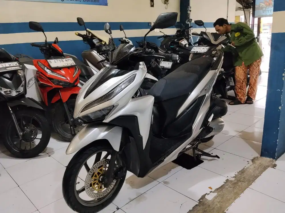 JUAL HONDA VARIO 150CC LED NEW 2018 GRES ORISINIL