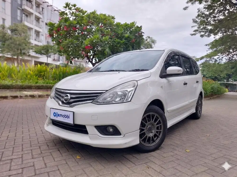 TDP 1 JUTA Nissan Grand livina 1.5 Highway Star AT 2014 Putih CPVKB