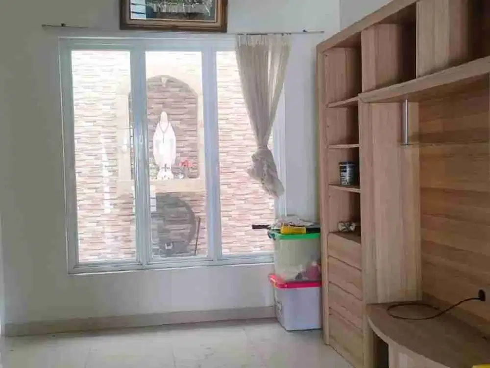 rumah 2 lantai full renovasi dekat sekolah di cluster vasana harapan indah 2 bekasi