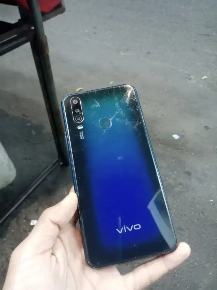 VIVO Y17 8/256 HP AJA