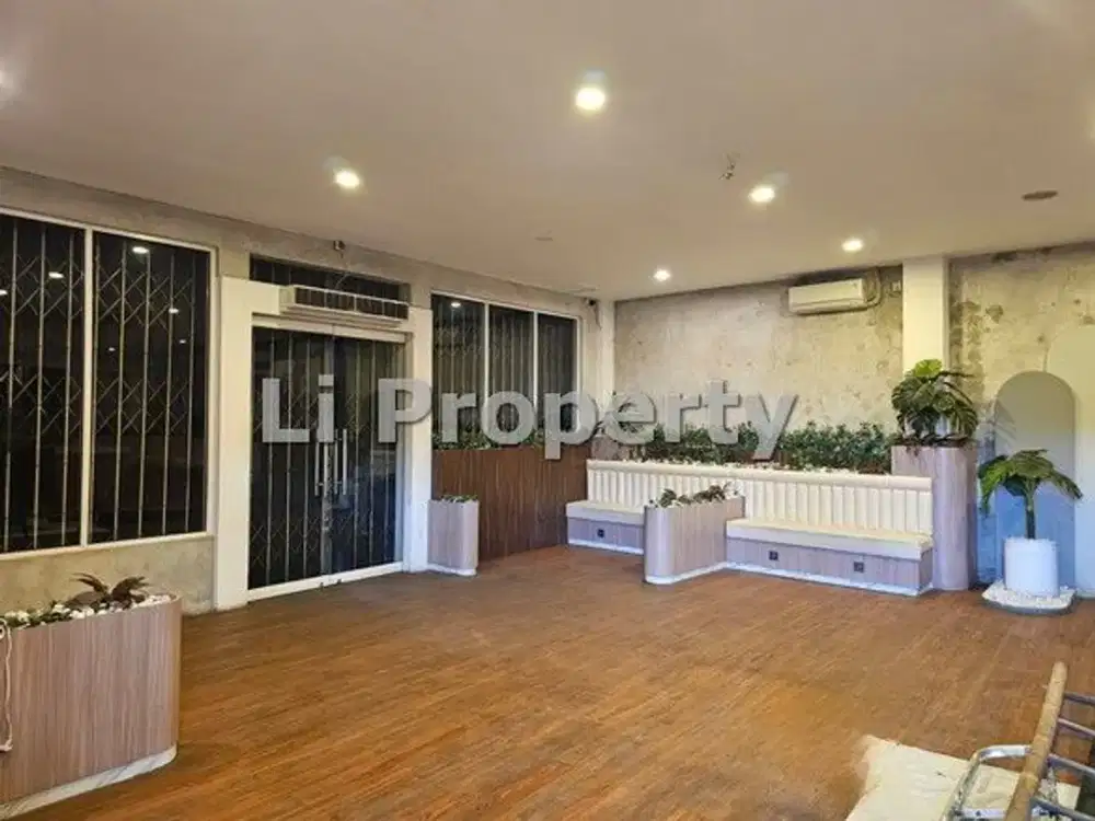 Tengah Kota, dekat kampus UKSW Salatiga, Jawa Tengah