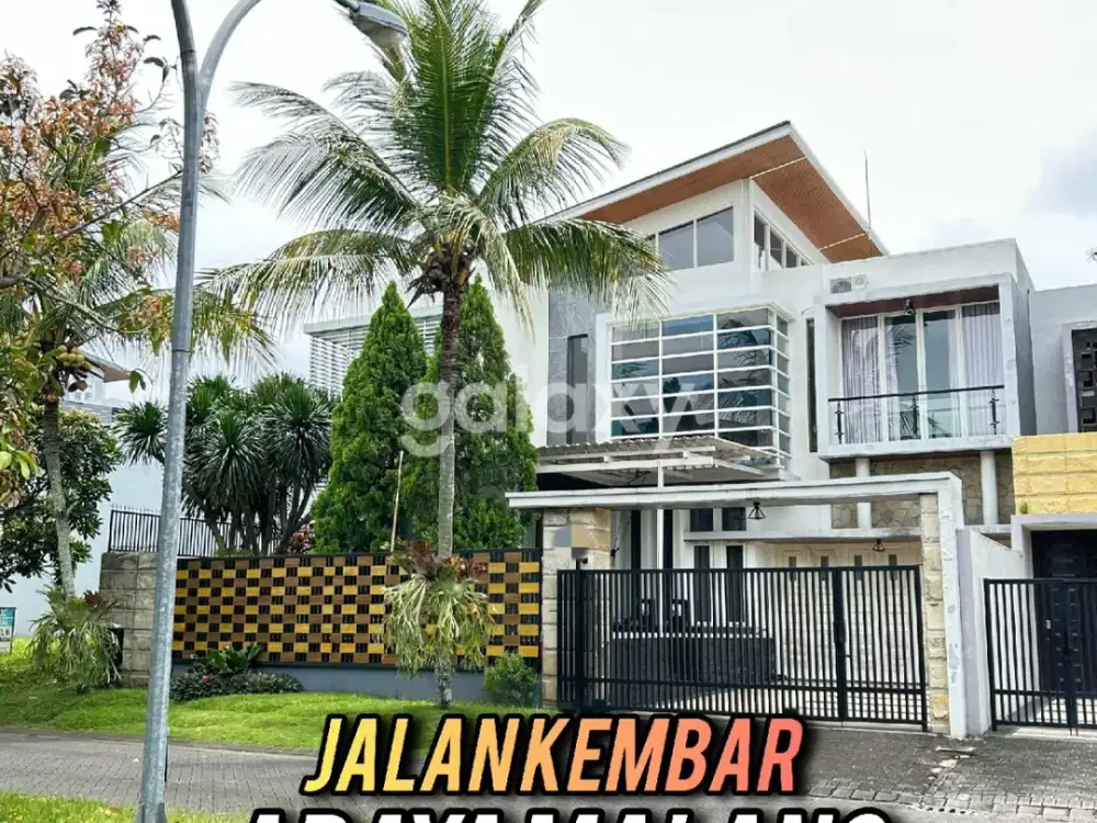 Rumah Raya Araya Golf Malang Kolam Renang Pribadi GMK03219