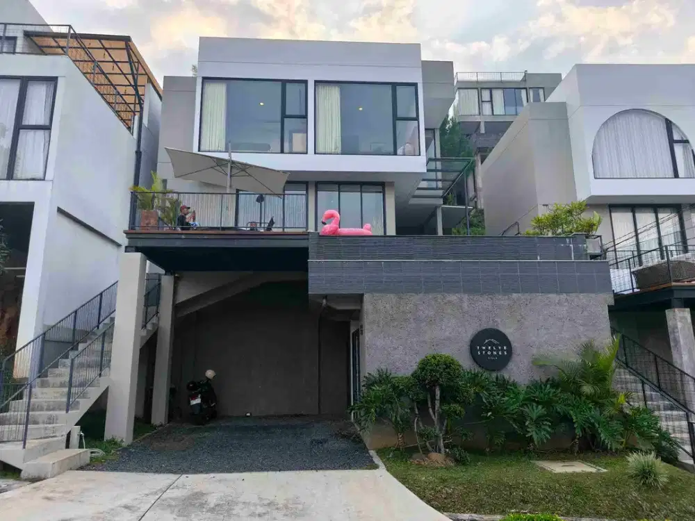 Rumah mewah villa full furnish dikawasan villa Dago bandung utara