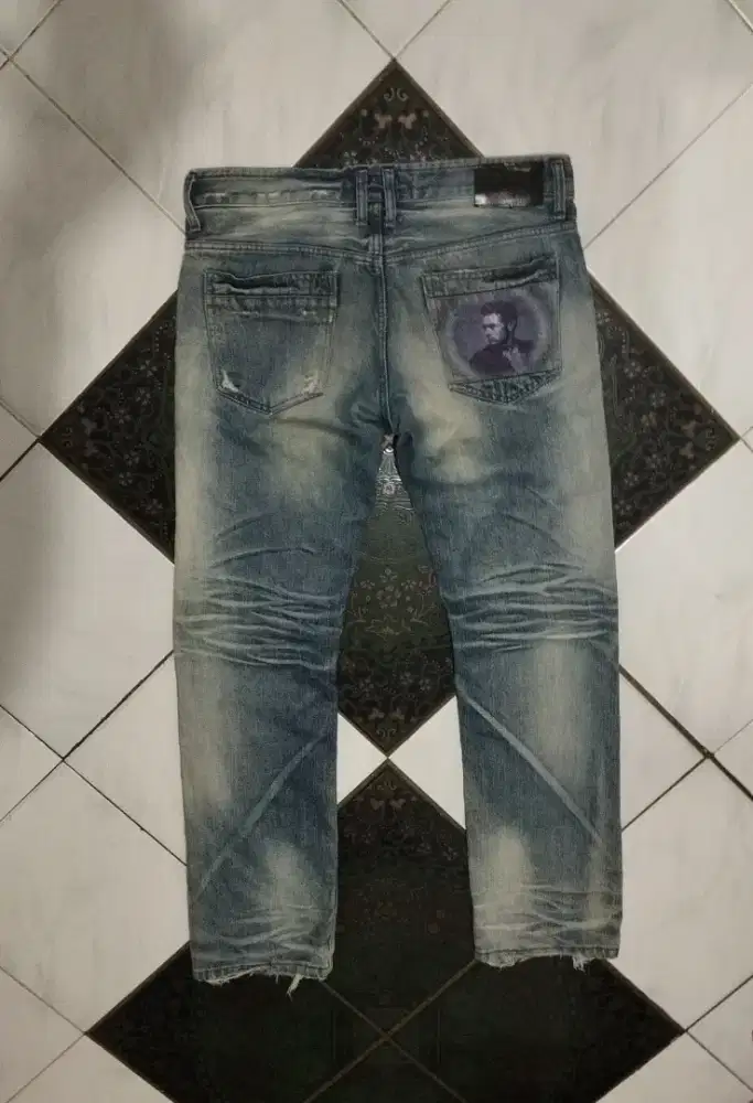 Denim fadiing size 34