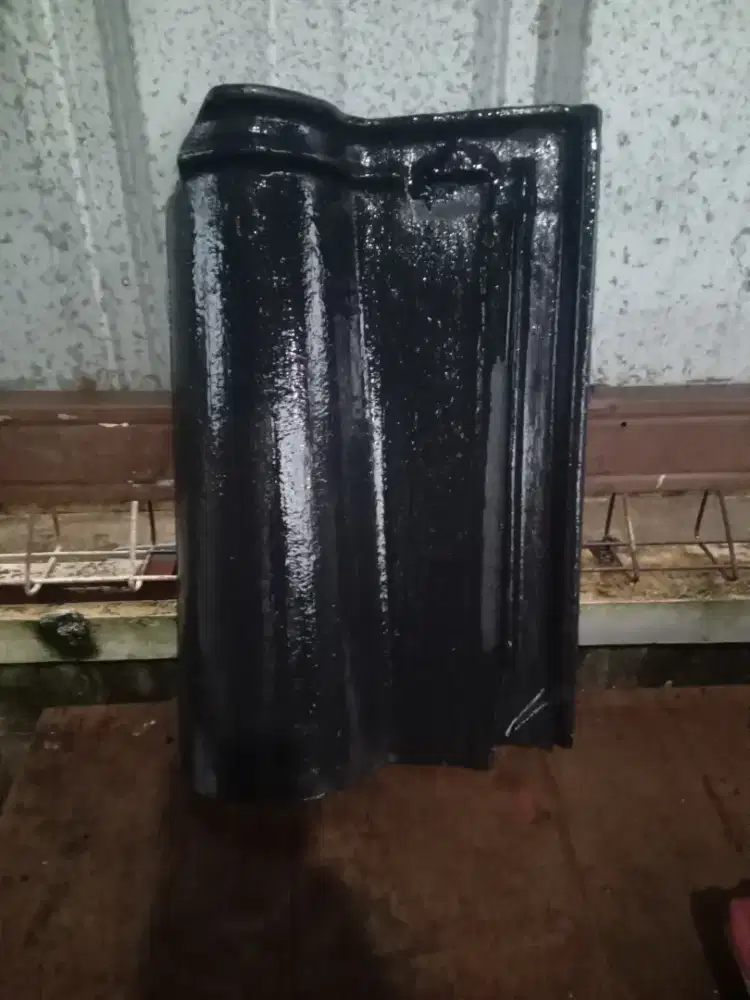 Genteng bekas tanah liat