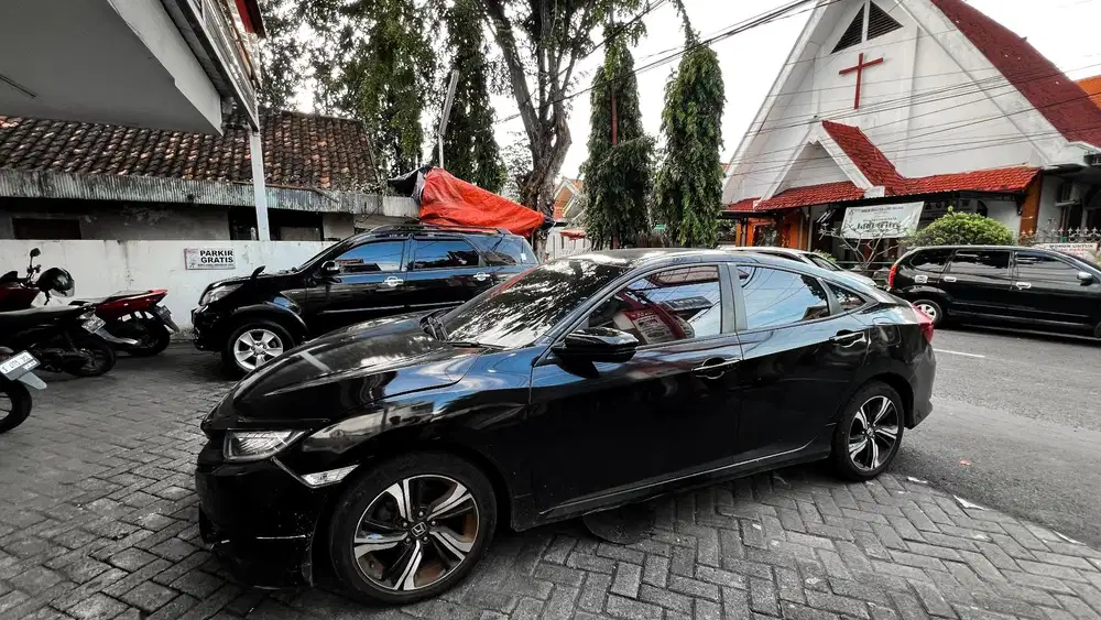 Honda Civic 2016 Bensin