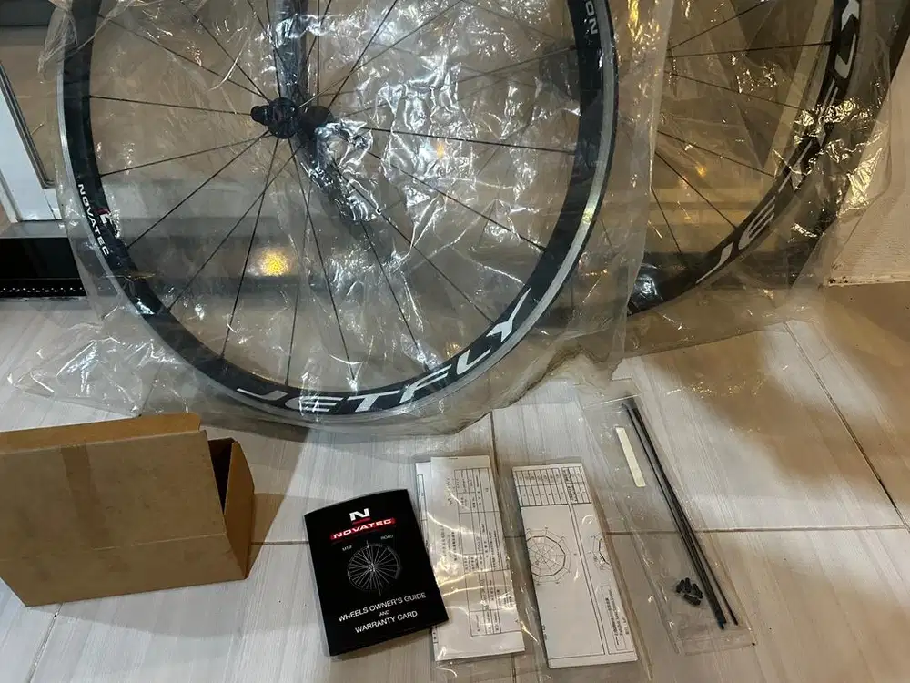 wheelset roadbike novatec jetfly rimbrake super ringan