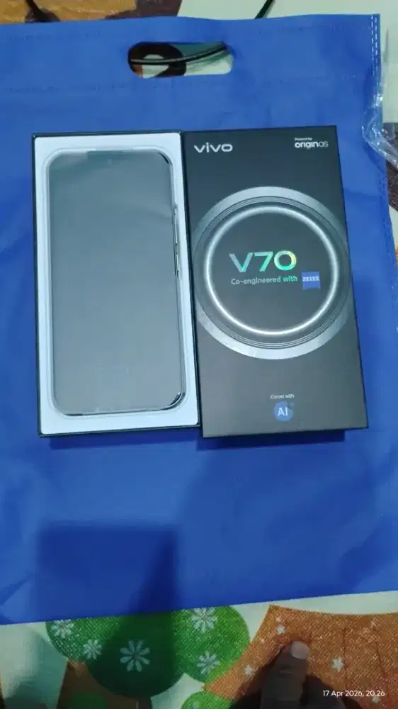 ViVo v70 ( baru dibuka segel )