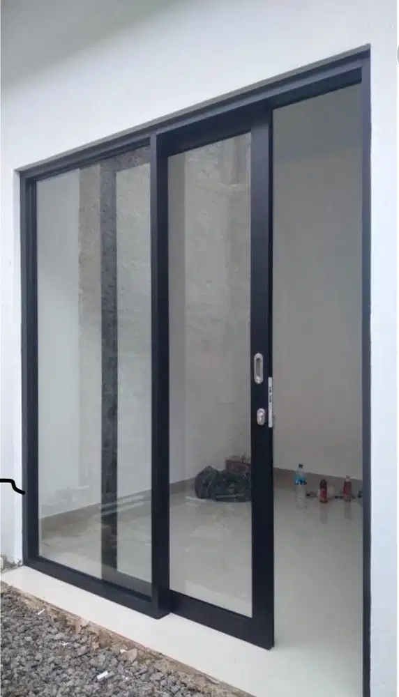 Pintu sliding kaca