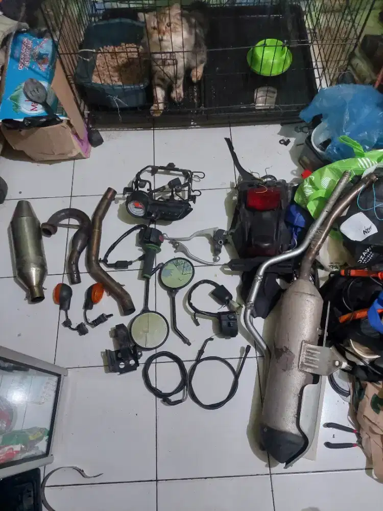 Sparepart klx dtracker knalpot spakbor spion speedometer stang klx150