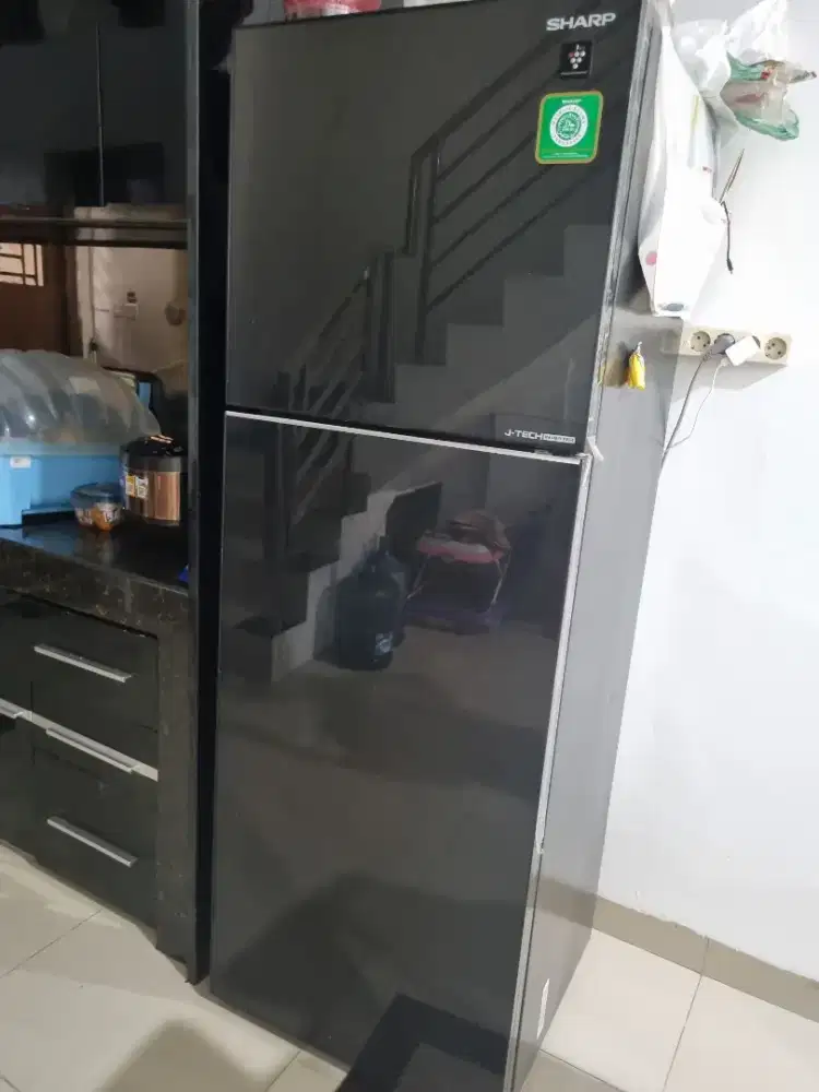 Kulkas sharp inverter hemat listrik