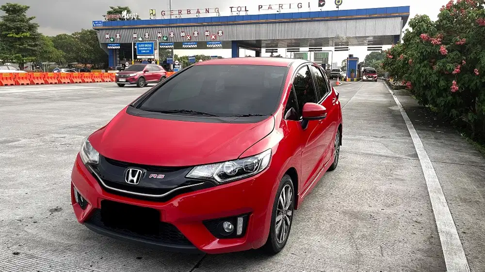 (Low Km30ribu)(CASH)HONDA JAZZ 1.5 RS CVT AT Matic Tahun 2015