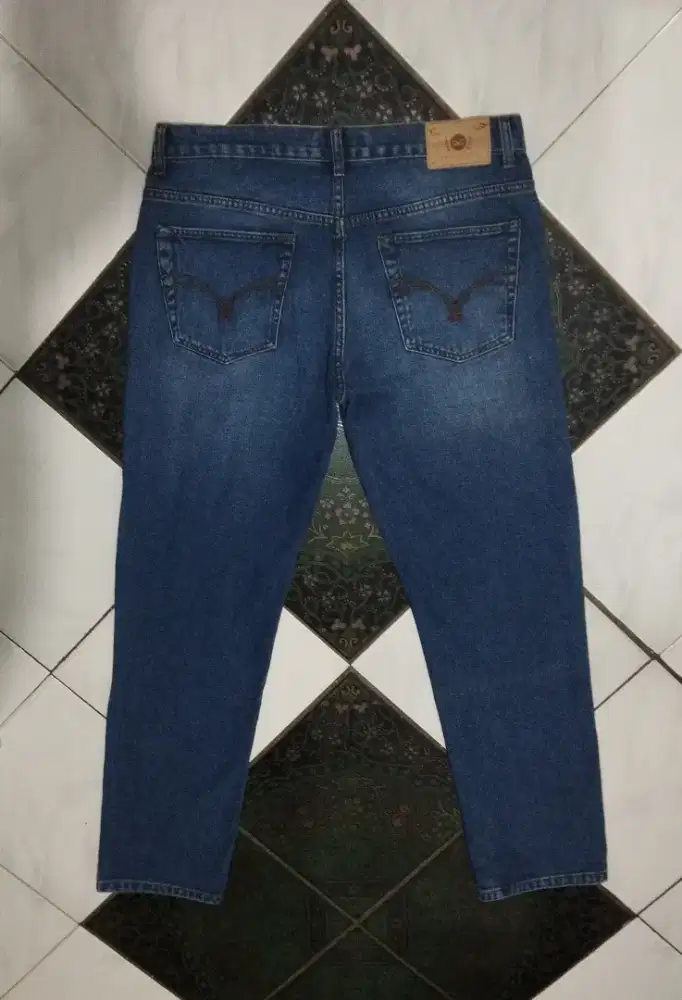 Signature denim carvil size 34