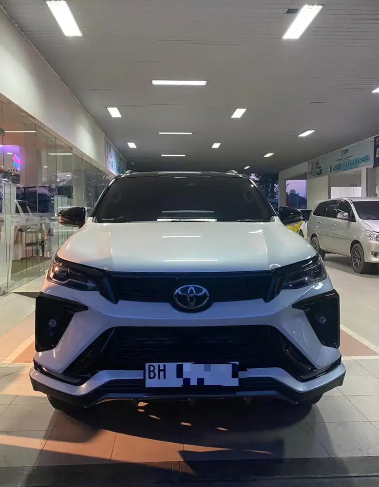 Dijual fortuner gr 2.8