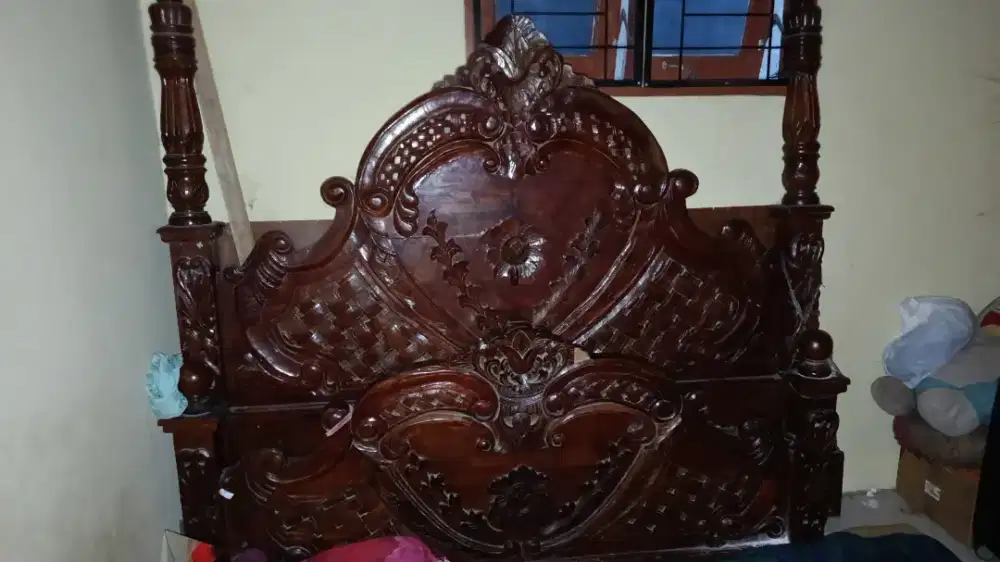 Tempat tidur Jepara