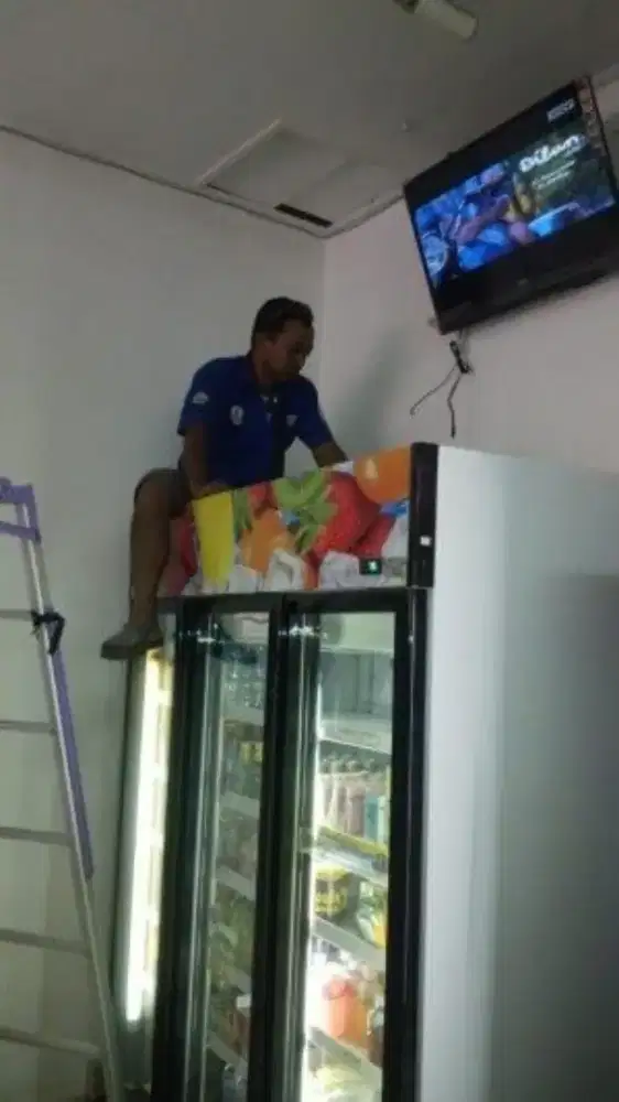 jasa servis ac kulkas frezer showcase mesin cuci dan bongkar pasang ac