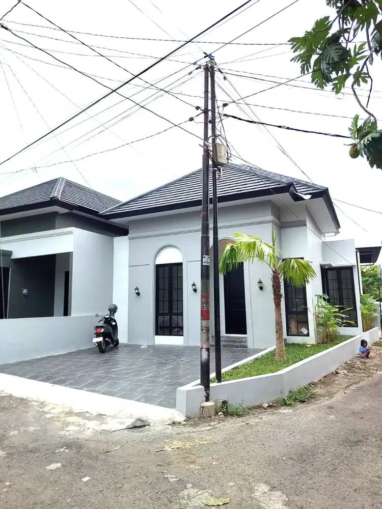 Rumah Hook Baru Desain Apik di Bangunjiwo