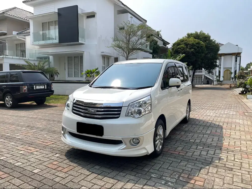 (Low Km70ribu)(CASH)TOYOTA NAV1 2.0 V Limited AT Tahun 2015 Facelift