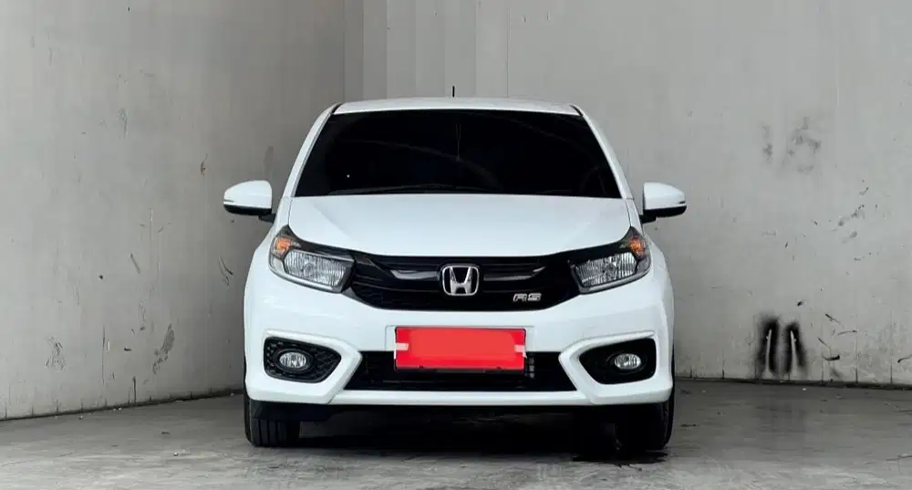 Honda Brio 1.2 RS CVT tahun 2019 Putih Matic ST DP minim 25 juta