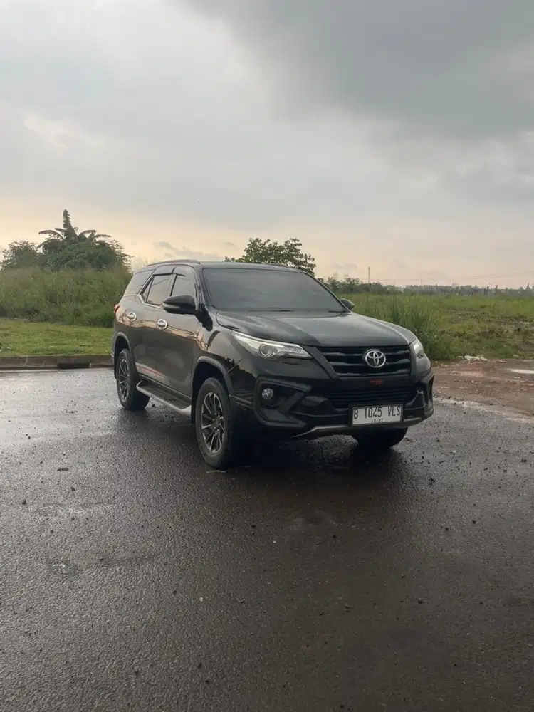 Fortuner vrz 2016 up great TRD full